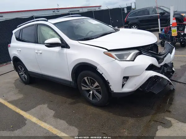 JTMWFREV5JJ202295 2018 TOYOTA RAV 4 - Image 1