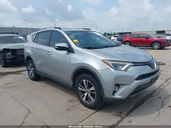 JTMWFREV5JJ202927 2018 TOYOTA RAV 4 - Image 1