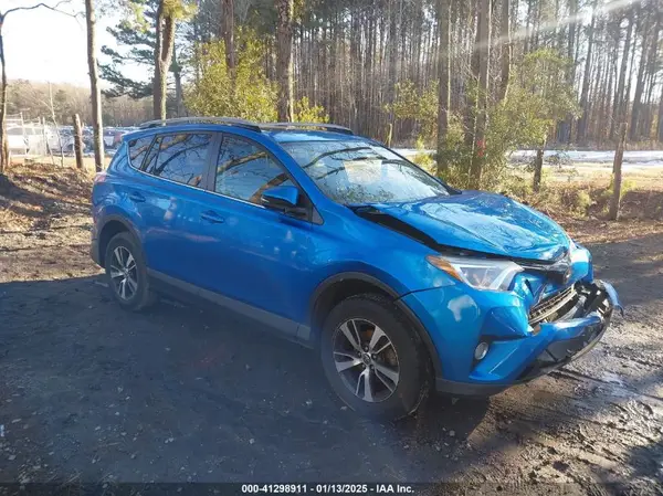 JTMWFREV5JJ738017 2018 TOYOTA RAV 4 - Image 1