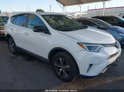 JTMWFREV5JJ739104 2018 TOYOTA RAV 4