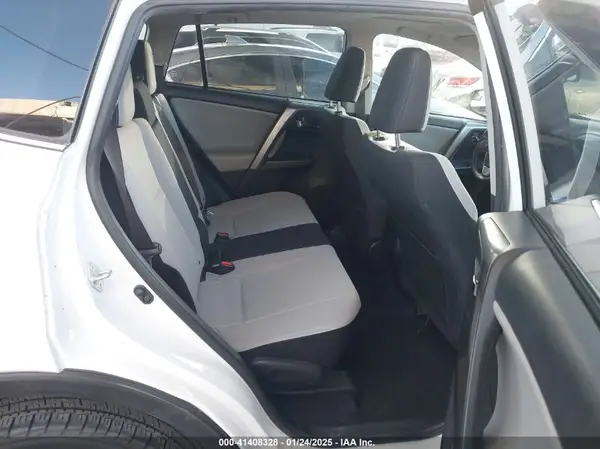 JTMWFREV5JJ739104 2018 TOYOTA RAV 4 - Image 8