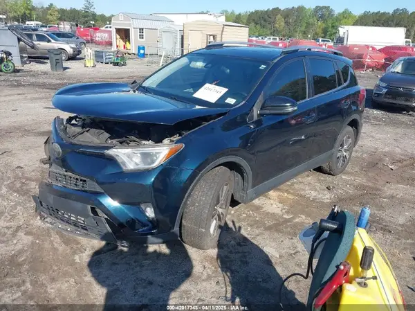 JTMWFREV5JJ739619 2018 TOYOTA RAV 4 - Image 2