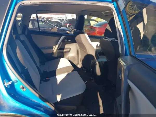 JTMWFREV5JJ740589 2018 TOYOTA RAV 4 - Image 8