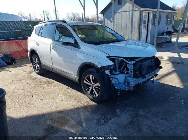 JTMWFREV5JJ741922 2018 TOYOTA RAV 4 - Image 1