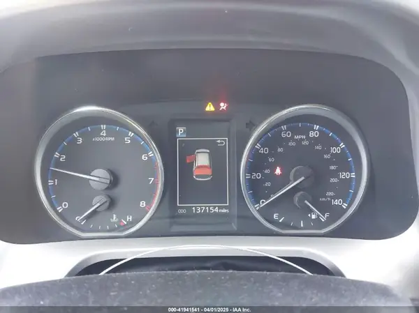 2016 TOYOTA RAV 4 auction photo 7