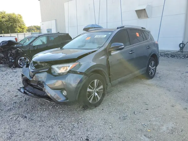 JTMWFREV6HD093077 2017 TOYOTA RAV 4 - Image 1