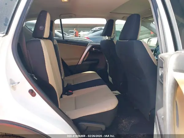 JTMWFREV6HD095217 2017 TOYOTA RAV 4 - Image 8