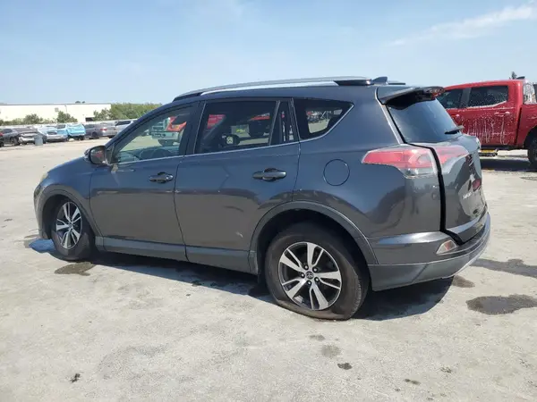JTMWFREV6HJ100885 2017 TOYOTA RAV 4 - Image 2