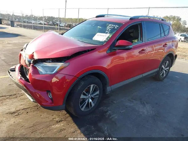 JTMWFREV6HJ131361 2017 TOYOTA RAV 4 - Image 2