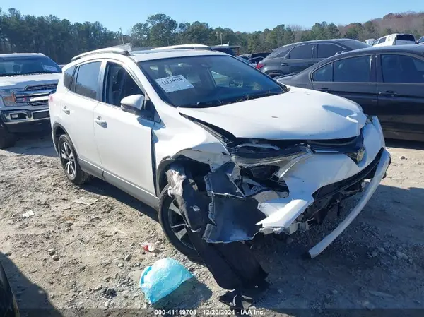JTMWFREV6JD125726 2018 TOYOTA RAV 4 - Image 1