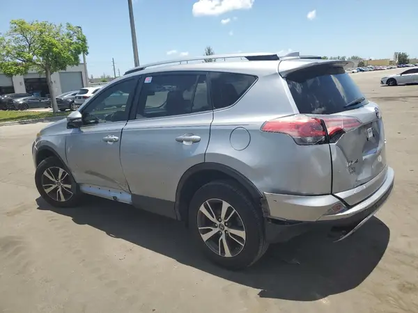 JTMWFREV6JJ175916 2018 TOYOTA RAV 4 - Image 2