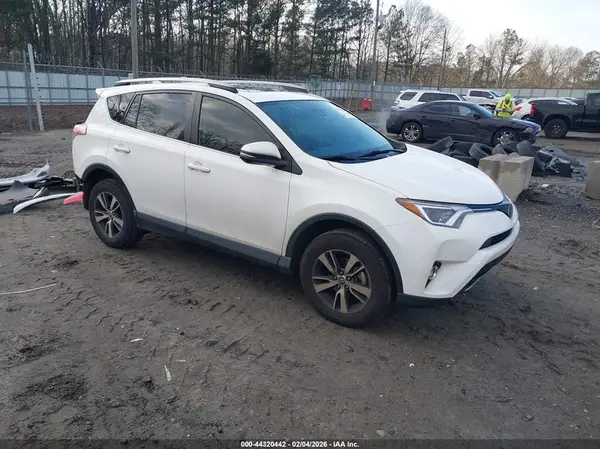 JTMWFREV6JJ192733 2018 TOYOTA RAV 4 - Image 1