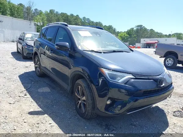 JTMWFREV6JJ206789 2018 TOYOTA RAV 4 - Image 1