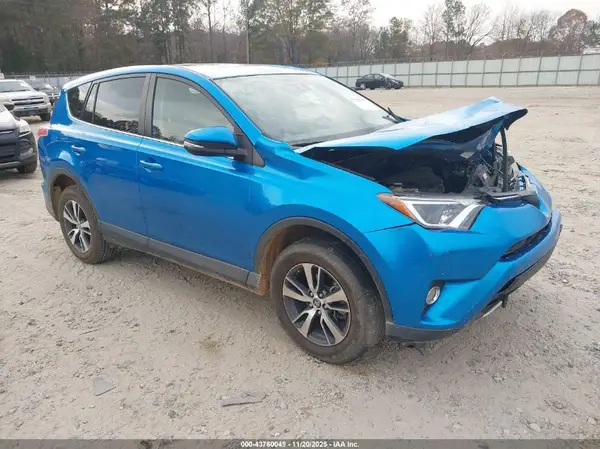 JTMWFREV6JJ752329 2018 TOYOTA RAV 4 - Image 1
