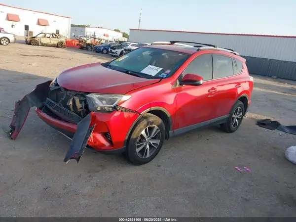 JTMWFREV7GJ090365 2016 TOYOTA RAV 4 - Image 2