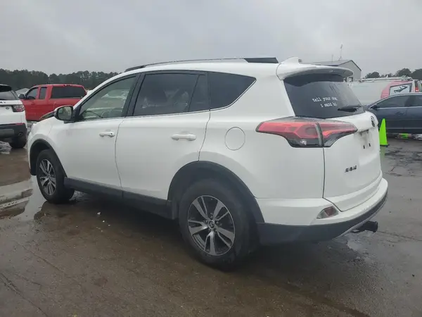 JTMWFREV7HJ104721 2017 TOYOTA RAV 4 - Image 2