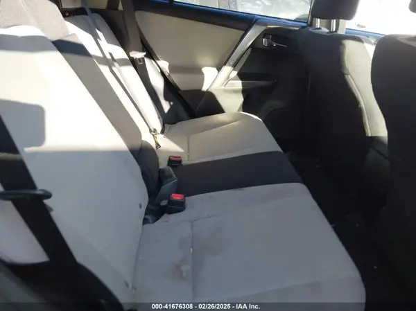 JTMWFREV7HJ107277 2017 TOYOTA RAV 4 - Image 8