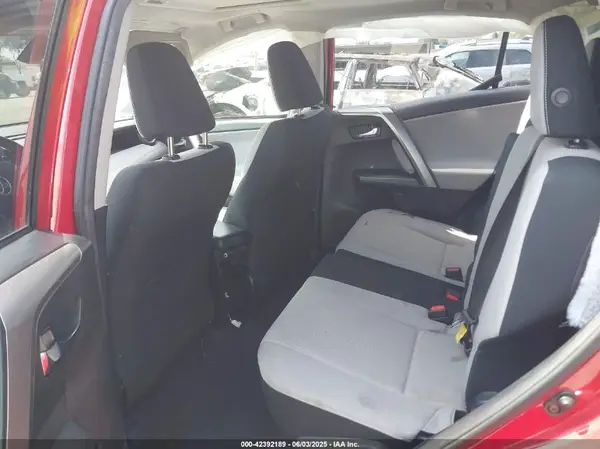 JTMWFREV7HJ140604 2017 TOYOTA RAV 4 - Image 8