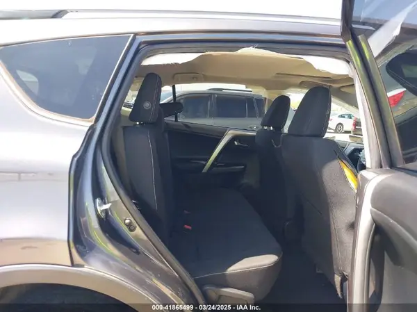 JTMWFREV7HJ144443 2017 TOYOTA RAV 4 - Image 8