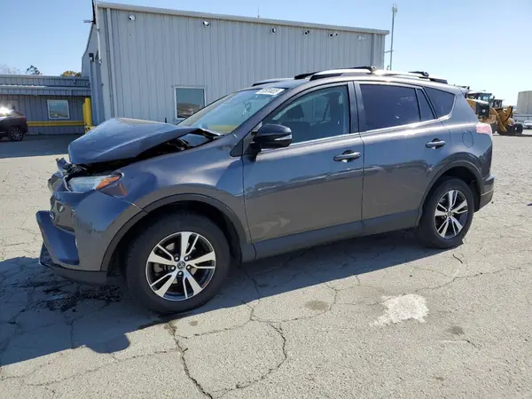 JTMWFREV7HJ710665 2017 TOYOTA RAV 4 - Image 1