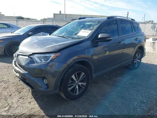 JTMWFREV7JD109373 2018 TOYOTA RAV 4 - Image 2