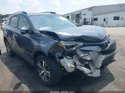 JTMWFREV7JD111785 2018 TOYOTA RAV 4