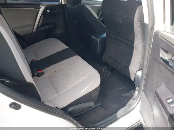 JTMWFREV7JD113293 2018 TOYOTA RAV 4 - Image 8