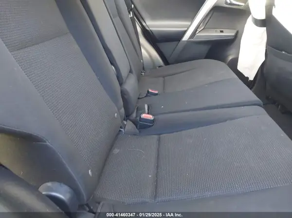 JTMWFREV7JJ158087 2018 TOYOTA RAV 4 - Image 8