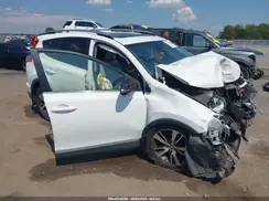 JTMWFREV7JJ159398 2018 TOYOTA RAV 4