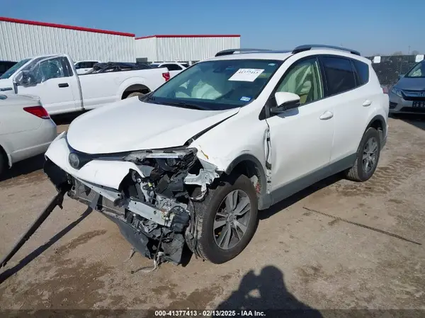 JTMWFREV7JJ728184 2018 TOYOTA RAV 4 - Image 2
