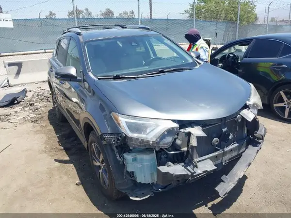 JTMWFREV8GD082399 2016 TOYOTA RAV 4 - Image 1
