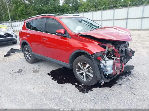 JTMWFREV8HJ105943 2017 TOYOTA RAV 4 - Image 1