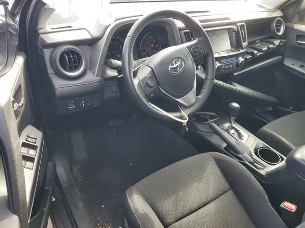 JTMWFREV8HJ706608 2017 TOYOTA RAV 4 - Image 8
