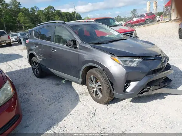 JTMWFREV8HJ711338 2017 TOYOTA RAV 4 - Image 1