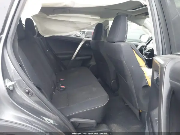 JTMWFREV8JD113268 2018 TOYOTA RAV 4 - Image 8