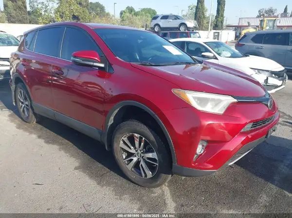 JTMWFREV8JD119720 2018 TOYOTA RAV 4 - Image 1