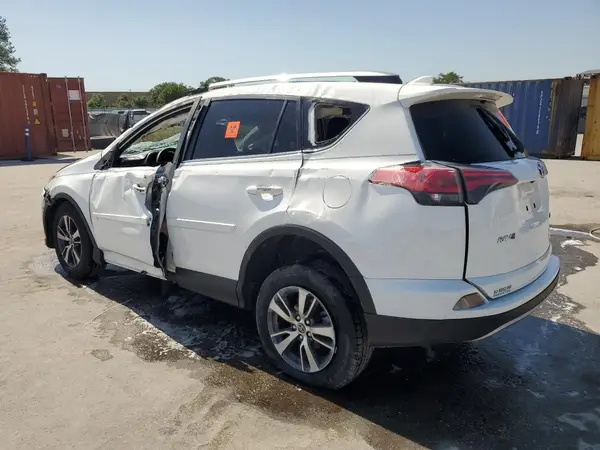 JTMWFREV8JD122407 2018 TOYOTA RAV 4 - Image 2
