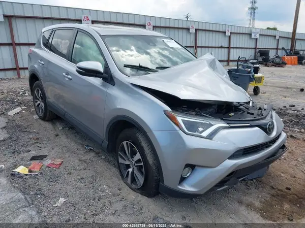 JTMWFREV8JJ188134 2018 TOYOTA RAV 4 - Image 1