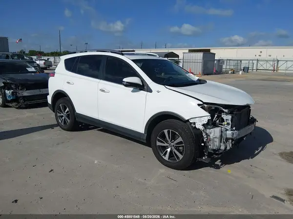JTMWFREV8JJ725178 2018 TOYOTA RAV 4 - Image 1