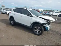 JTMWFREV8JJ728324 2018 TOYOTA RAV 4