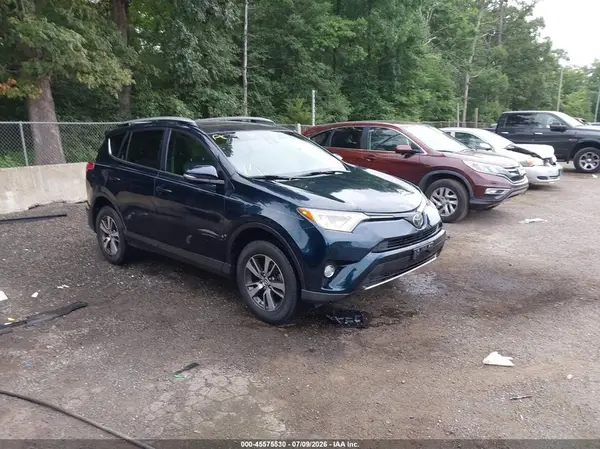 JTMWFREV8JJ732910 2018 TOYOTA RAV 4 - Image 1
