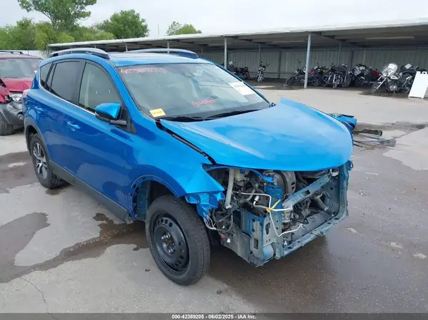 JTMWFREV8JJ741073 2018 TOYOTA RAV 4 - Image 1