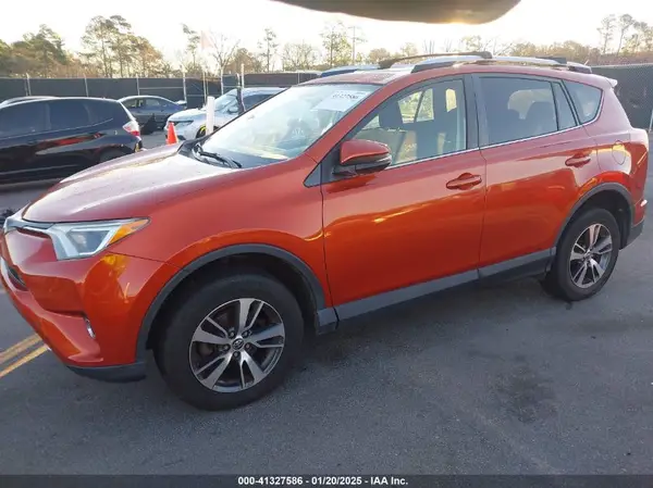 JTMWFREV9GJ073986 2016 TOYOTA RAV 4 - Image 2