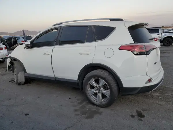 JTMWFREV9GJ092375 2016 TOYOTA RAV 4 - Image 2