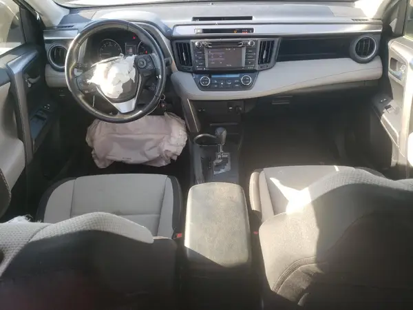 JTMWFREV9HD095504 2017 TOYOTA RAV 4 - Image 8