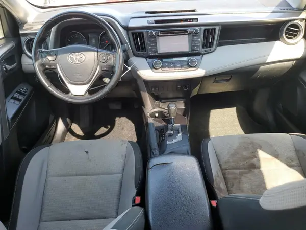 JTMWFREV9HD101415 2017 TOYOTA RAV 4 - Image 8