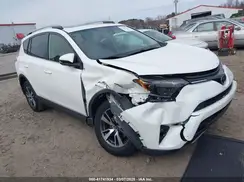 JTMWFREV9HJ137607 2017 TOYOTA RAV 4