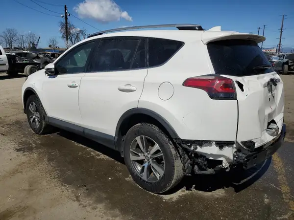 JTMWFREV9HJ144198 2017 TOYOTA RAV 4 - Image 2