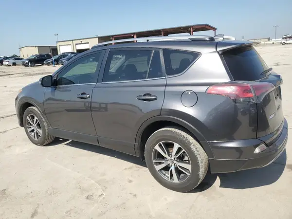 JTMWFREV9HJ146274 2017 TOYOTA RAV 4 - Image 2