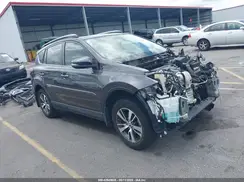 JTMWFREV9JJ161587 2018 TOYOTA RAV 4